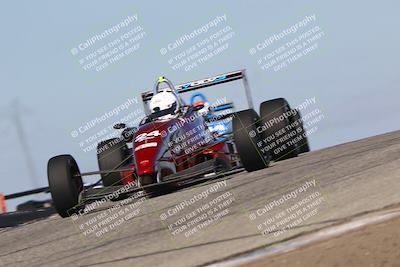 media/Oct-26-2025-CalClub SCCA (Sun) [[8ce1e69566]]/Group 3/Grapevine/